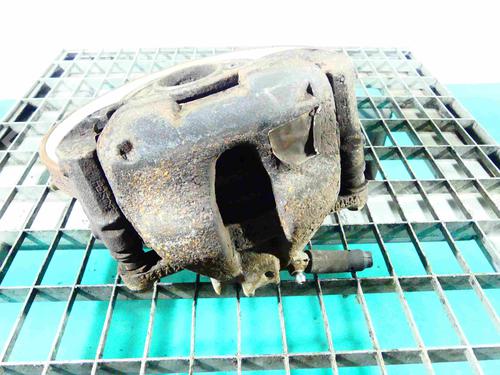 Used Right front brake caliper Right front brake caliper 37878416 37878416