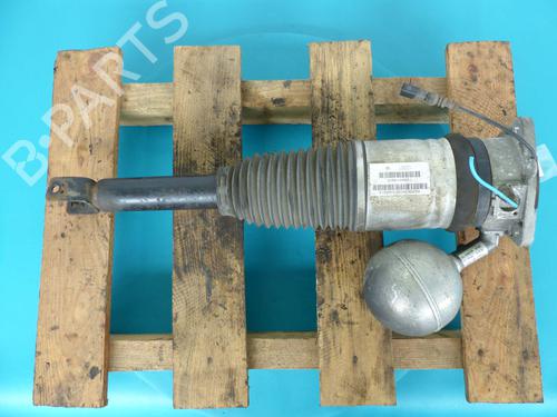 Used Right rear shock absorber Right rear shock absorber 38153064 38153064