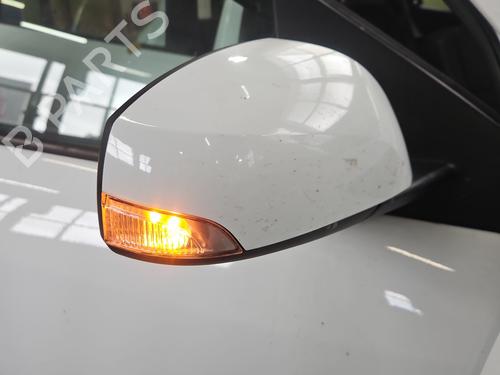 Retrovisor direito Retrovisor direito 38143071 38143071