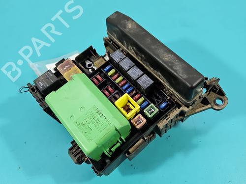 Used Fuse box Fuse box 37819835 37819835