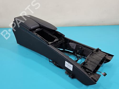 Used Armrest / Center console Armrest / Center console 38129798 38129798