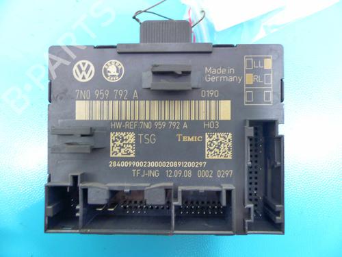 Electronic module SKODA SUPERB II (3T4) 2.0 TDI | BP37881767M83 - Image 3