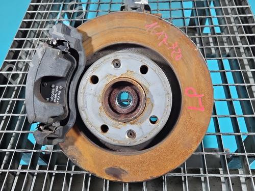 Used Left front steering knuckle Left front steering knuckle OPEL CORSA F (P2JO) 1.2 (68) (75 hp) 40461040 40461040