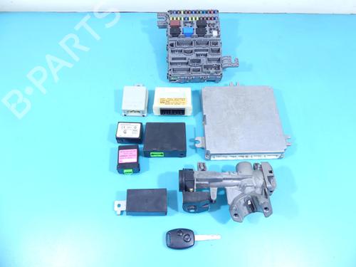 motorstyringsenhed-honda-fr-v-be-2004-37808871 main image