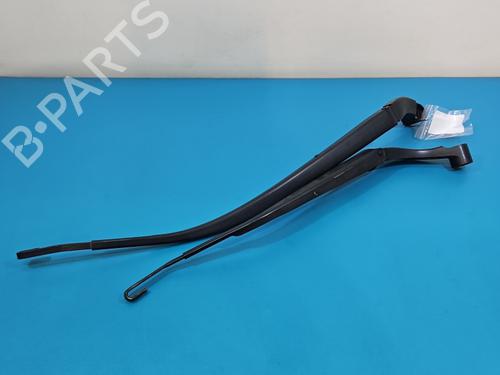 Used Front windshield wiper arm Front windshield wiper arm 38012657 38012657
