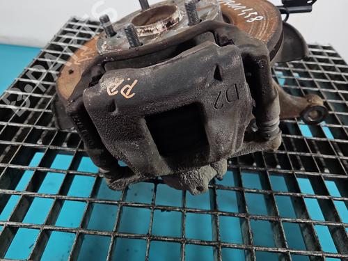 right-front-brake-caliper-toyota-auris-_e18_-2012-2013-2014-2015-2016-2017-2018-2019-37820862 main image