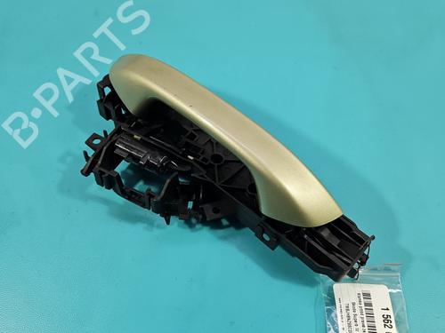 front-right-exterior-door-handle-skoda-superb-iv-estate-nz5-2023-37834867 main image