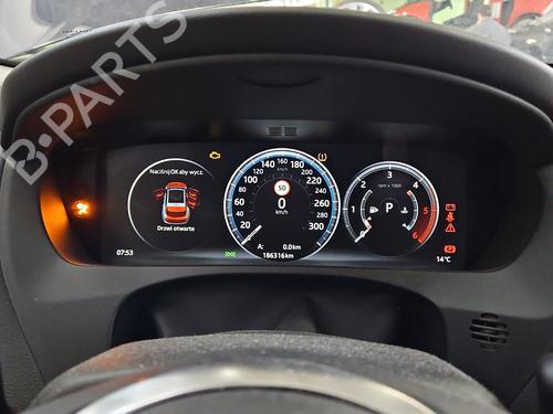 instrument-cluster-jaguar-f-pace-x761-2015-37843291 main image