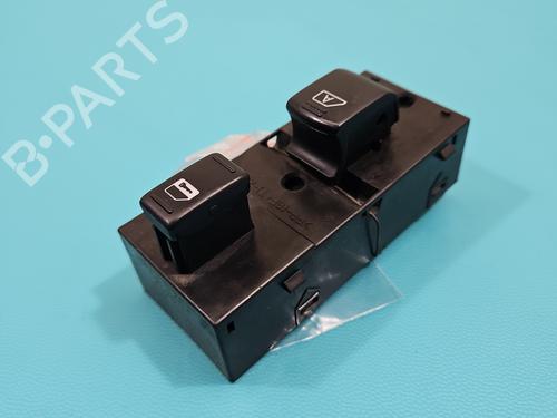 Kombi Kontakt / Stilkkontakt Kombi Kontakt / Stilkkontakt 38140420 38140420