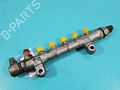 Used Injection rail Injection rail 37848995 37848995