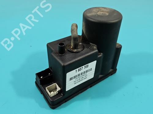 comfort-control-module-audi-a4-b5-8d2-1994-1995-1996-1997-1998-1999-2000-2001-37858696 main image