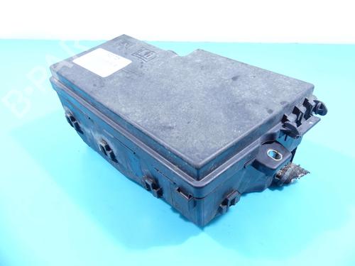 fuse-box-ford-focus-c-max-dm2-2003-2004-2005-2006-2007-37893248 main image