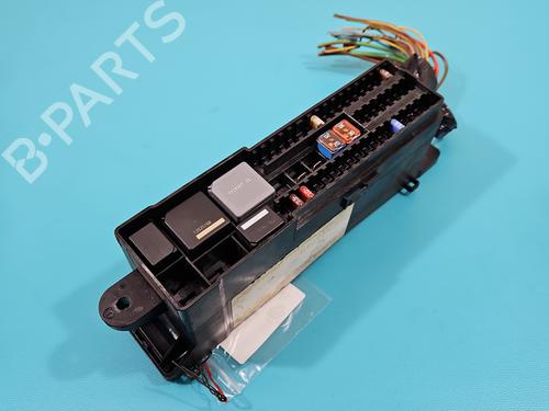 fuse-box-ford-focus-iii-2010-2011-2012-2013-2014-2015-2016-2017-2018-2019-2020-37810405 main image