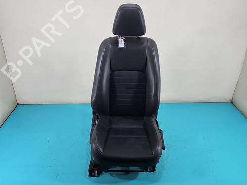 right-front-seat-lexus-is-iii-_e3_-2013-38142590 main image