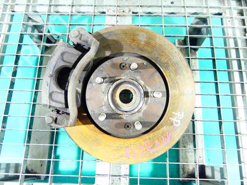 Used Right front steering knuckle Right front steering knuckle 37879825 37879825