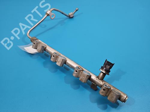 Used Injection rail Injection rail 38152075 38152075