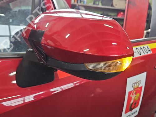 left-mirror-toyota-corolla-saloon-_e21_-2019-37843864 main image