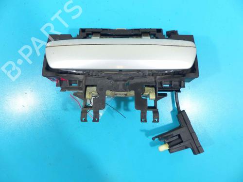 front-left-exterior-door-handle-audi-a8-d3-4e2-4e8-2002-2003-2004-2005-2006-2007-2008-2009-2010-37882732 main image