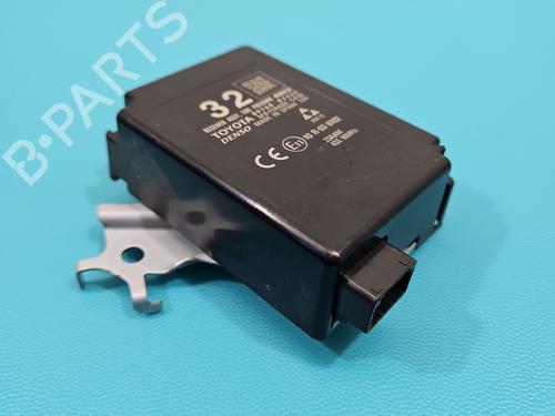 other-toyota-auris-_e18_-2012-2013-2014-2015-2016-2017-2018-2019-37820939 main image