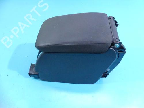Used Armrest / Center console Armrest / Center console 37807611 37807611
