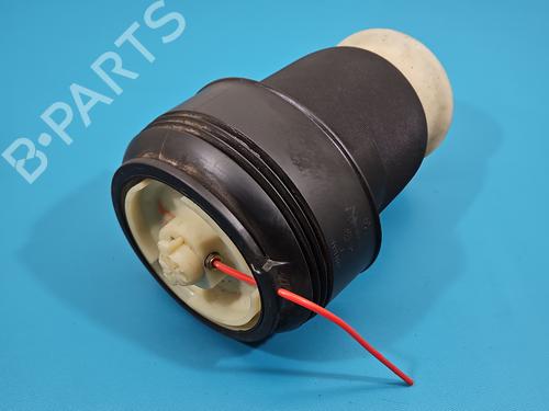 BP37823780O1 main image