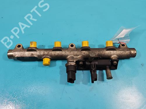 Used Injection rail Injection rail 38118707 38118707
