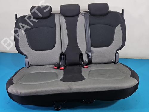 rear-seat-renault-captur-i-j5_-h5_-2013-37852819 main image