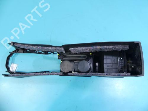 Armrest / Center console TOYOTA COROLLA Estate (_E21_) 1.8 VVTi Hybrid (ZWE219) | BP37888111I20 - Image 9