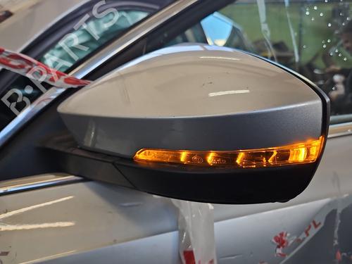 left-mirror-skoda-octavia-iii-combi-5e5-5e6-2012-2013-2014-2015-2016-2017-2018-2019-2020-37822655 main image
