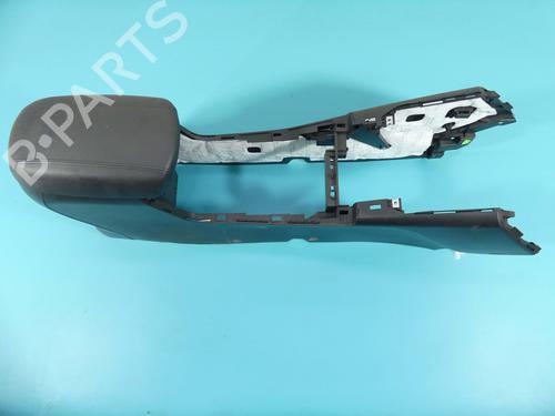 Used Armrest / Center console Armrest / Center console 37810106 37810106
