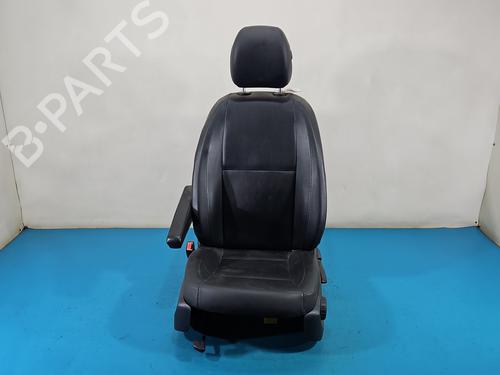 left-front-seat-mercedes-benz-vito-van-w447-2014-37857406 main image
