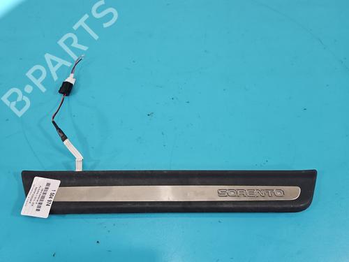 Used Left sideskirt Left sideskirt KIA SORENTO III (UM) [2015-2023] 38143340 38143340