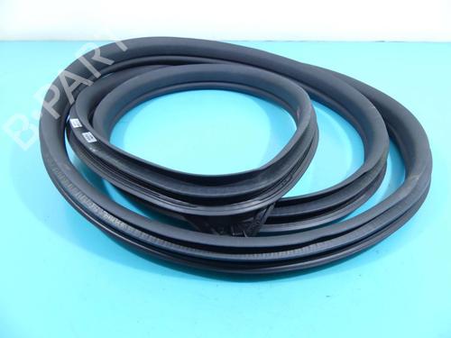 rubber-door-seal-mercedes-benz-cls-c218-2011-2012-2013-2014-2015-2016-2017-37886189 main image