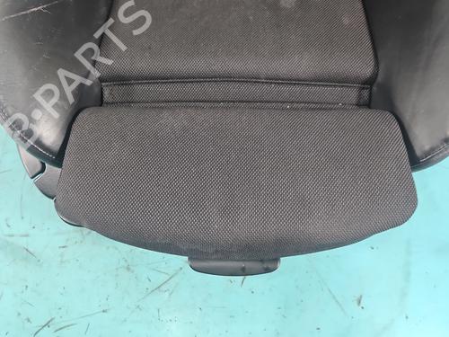 Right front seat BMW X3 (E83) xDrive 20 d | BP37832012C16 - Image 4