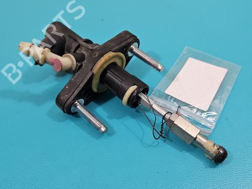 Used Clutch slave cylinder Clutch slave cylinder TOYOTA YARIS (_P13_) 1.0 (KSP130_, KSP130) (69 hp) 38125633 38125633