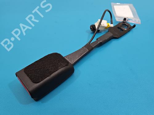 front-right-seatbelt-ds-ds-4-ds-4-crossback-nx_-2015-2016-2017-2018-37833344 main image
