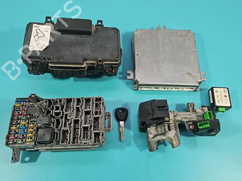 engine-control-unit-ecu-honda-civic-vii-hatchback-eu-ep-ev-2000-2001-2002-2003-2004-2005-2006-37841633 main image