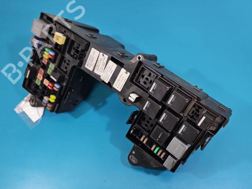 Used Fuse box Fuse box 38000498 38000498