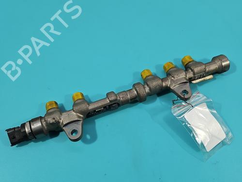 Used Injection rail Injection rail 37829030 37829030