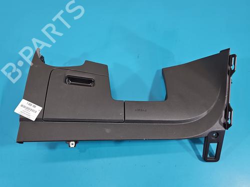 cupobject-holder-vw-golf-vii-5g1-bq1-be1-be2-2012-2013-2014-2015-2016-2017-2018-2019-2020-2021-37858149 main image
