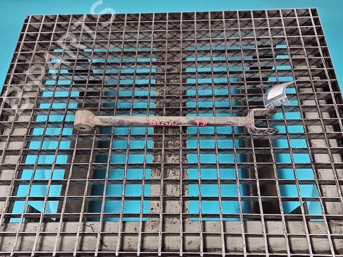 Used Right rear suspension arm Right rear suspension arm 37839173 37839173