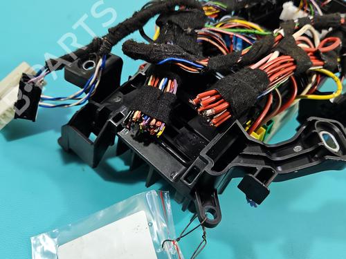 Fuse box INFINITI Q30 | BP38135226E1 - Image 7