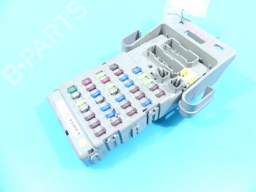 Used Fuse box Fuse box 37894865 37894865