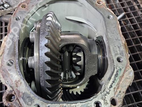 Used Rear differential Rear differential MERCEDES-BENZ E-CLASS (W212) E 200 CDI / BlueTEC (212.005, 212.006) (136 hp) 38061625 38061625