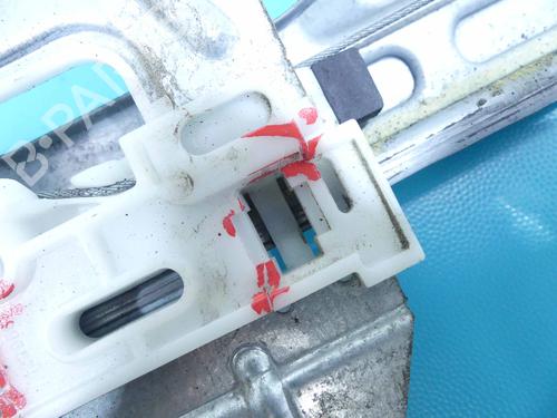 Front right window mechanism PEUGEOT 301 1.2 VTi 72 | BP37881233C23 - Image 4