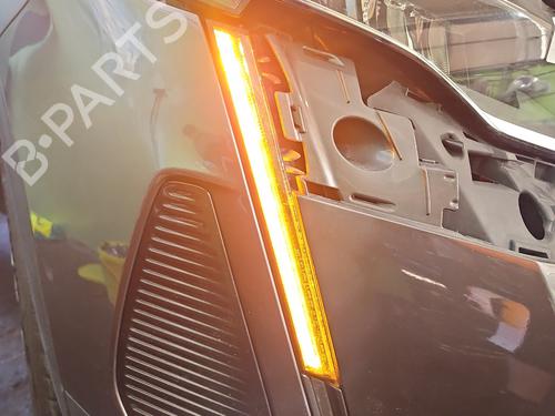 Used Right daytime light Right daytime light 37859479 37859479