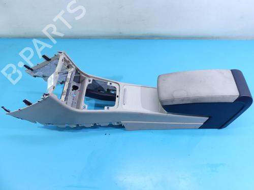Used Armrest / Center console Armrest / Center console 37808060 37808060