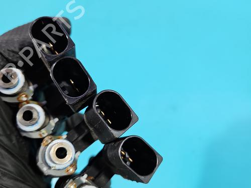 Injector VW GOLF VI (5K1) 1.4 TSI | BP37854049M100 - Image 4