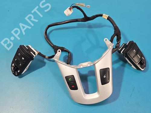 Used Steering wheel controls Steering wheel controls KIA SPORTAGE III (SL) 2.0 CVVT AWD (163 hp) 39720485 39720485