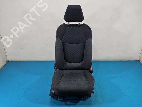 right-front-seat-toyota-corolla-saloon-_e21_-2019-37854558 main image